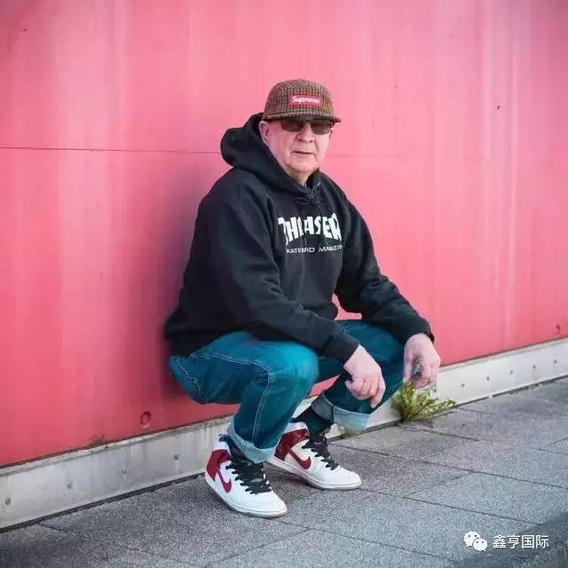 湖南鑫亨國(guó)際貿(mào)易有限公司,湖南輕奢商務(wù)男裝品牌,湖南時(shí)尚高端女裝,配飾皮具箱包